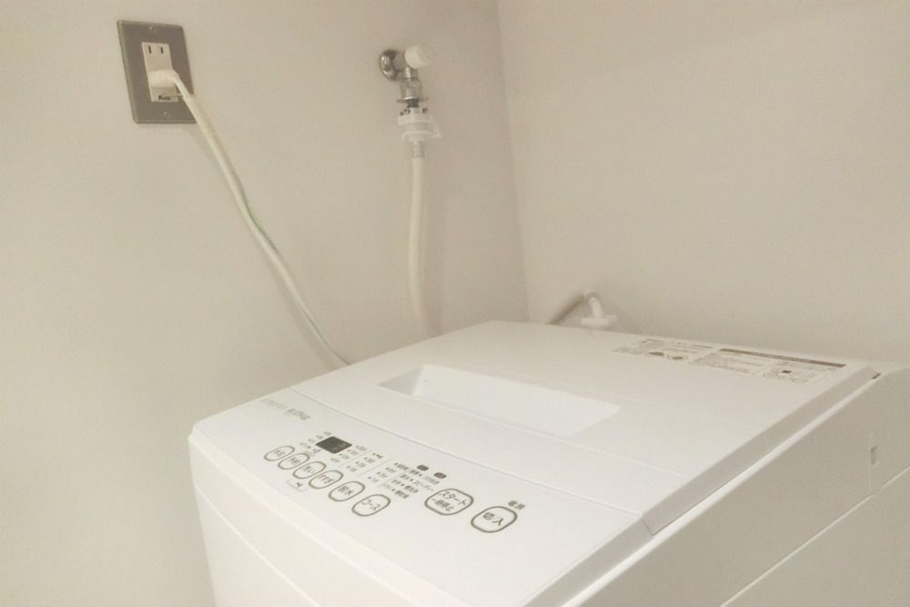 洗濯機の水抜きの簡単な手順方法！引っ越し前の注意点と凍結時の対策｜ワタシト