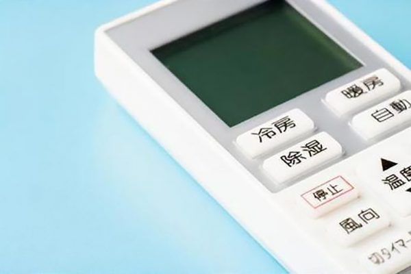 窓用エアコンは掃除できる？自分でできる掃除と業者に依頼すべき