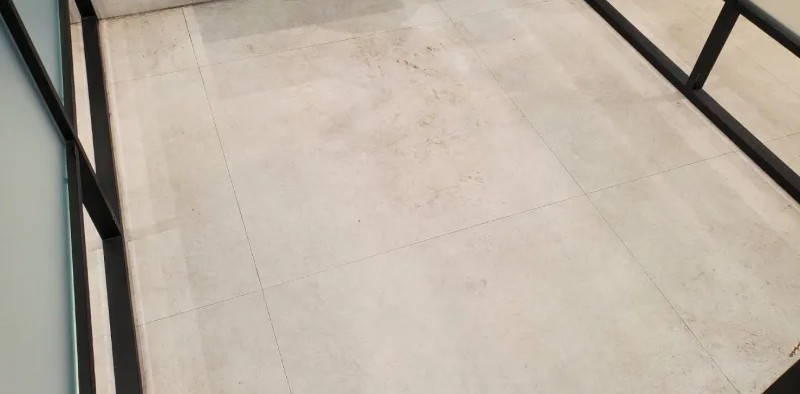 ビフォーアフター - before - 床清掃